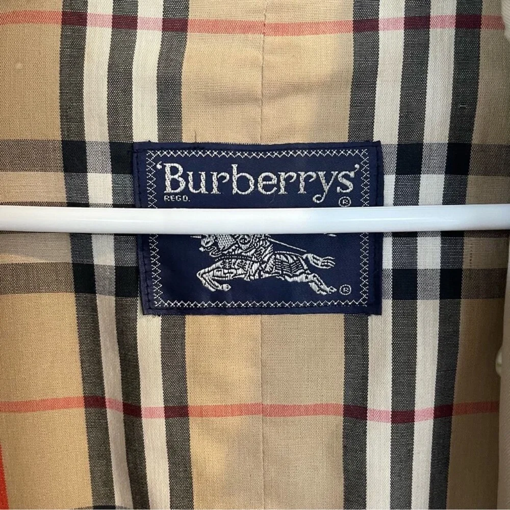 Burberry Vintage Women's Tan Cotton Long Trench Coat w/ Belt (10 L) - Picture 3 of 15